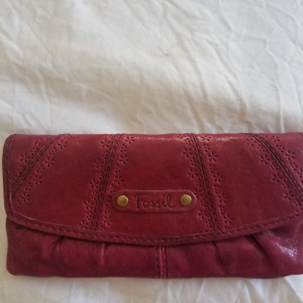 Retro Burgandy Leather Fossil Wallet
